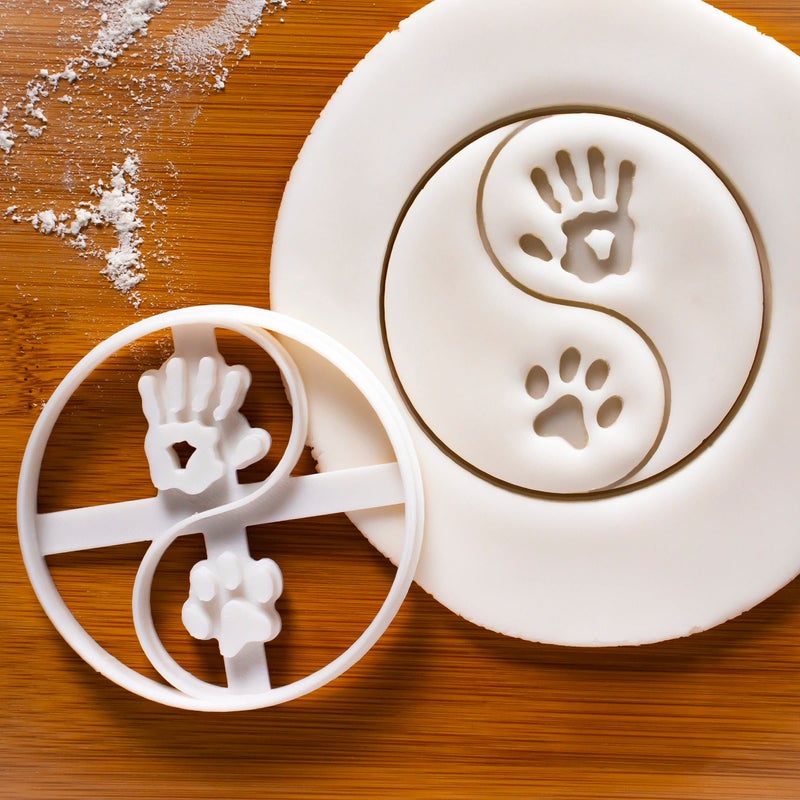 Bakerlogy Yin Yang Dog Paw Print and Human Hand cookie cutter, 1 piece - Bakerlogy - Image 2